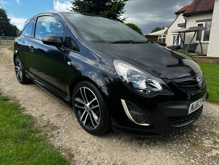 VAUXHALL CORSA 1.4T 16V Black Edition Euro 5 (s/s) 3dr