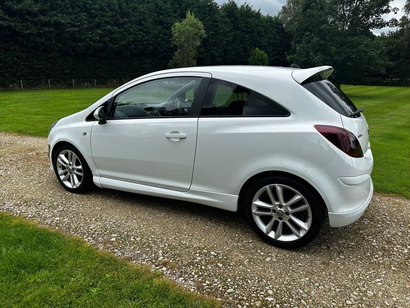 VAUXHALL CORSA